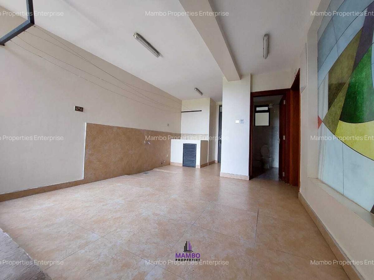 3 Bed Apartment with En Suite at Riverside Drive - 16