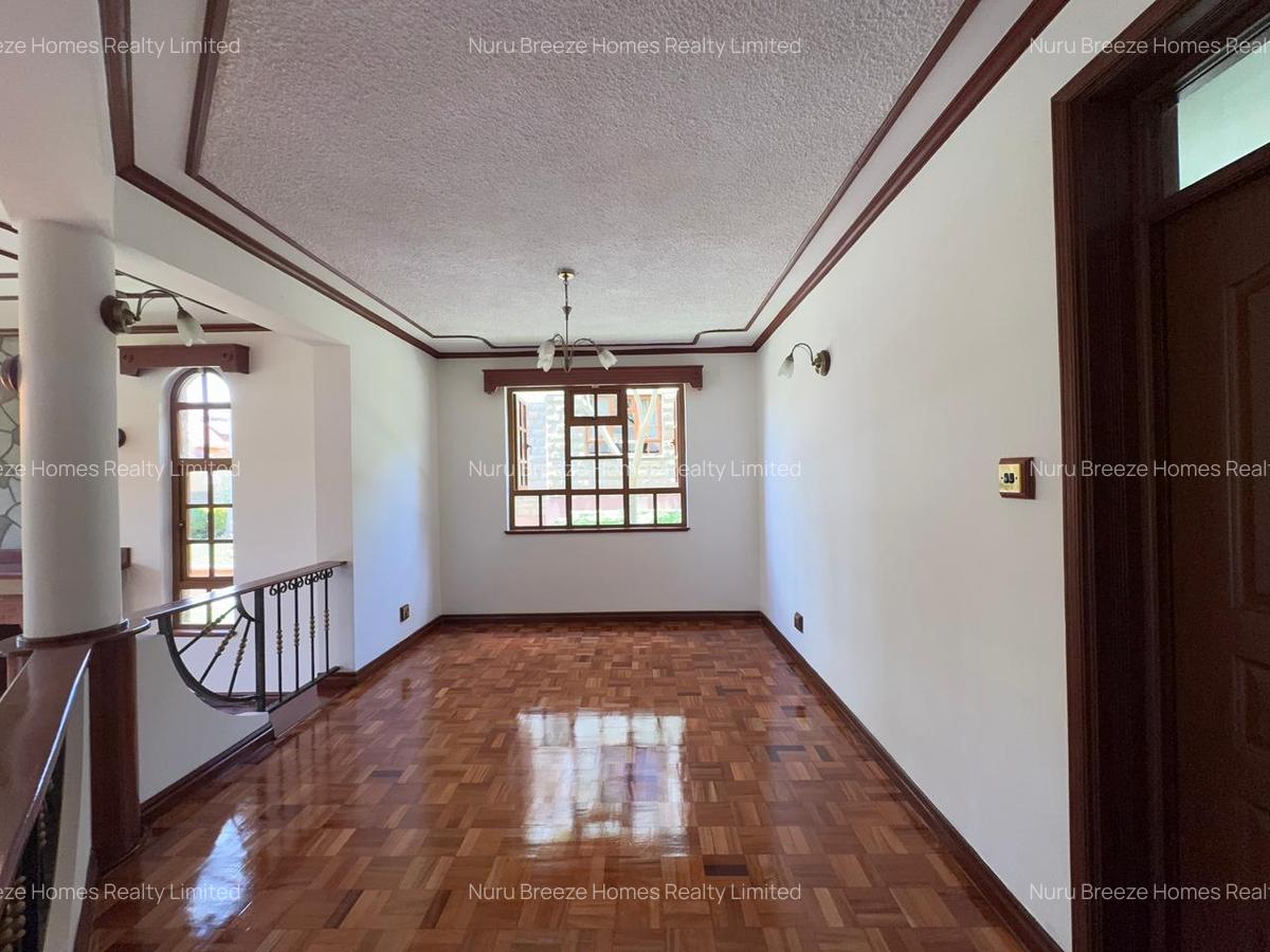 4 Bed Townhouse with En Suite in Lavington - 4