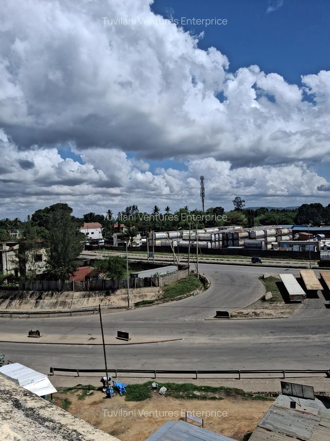 Land at Changamwe - 11
