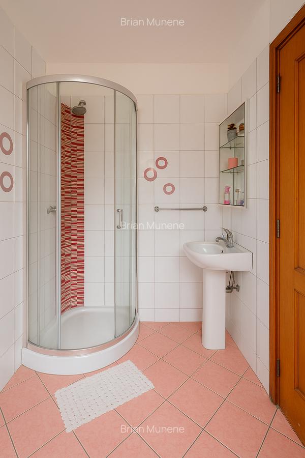 7 Bed Townhouse with En Suite at Nyeri Rd - 13