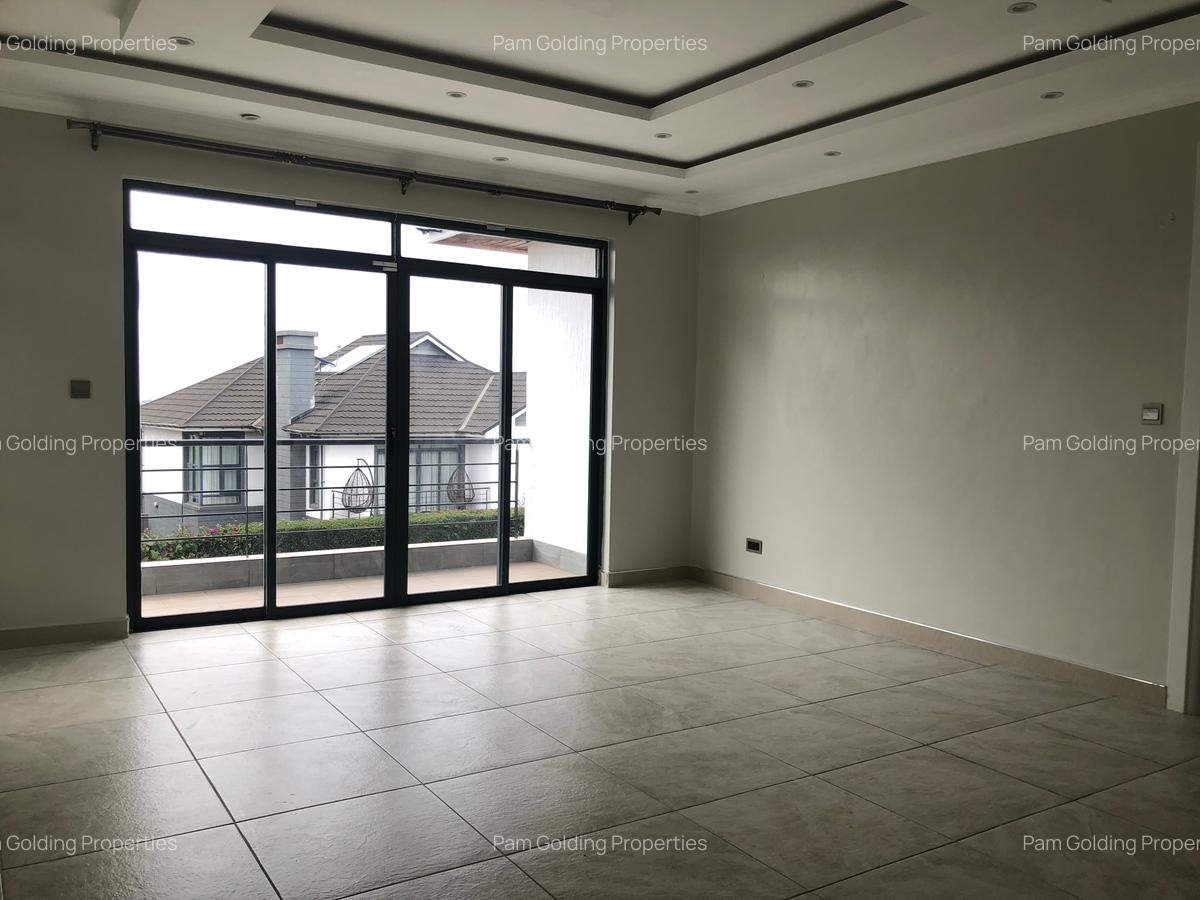 4 Bed Villa with En Suite in Runda - 10