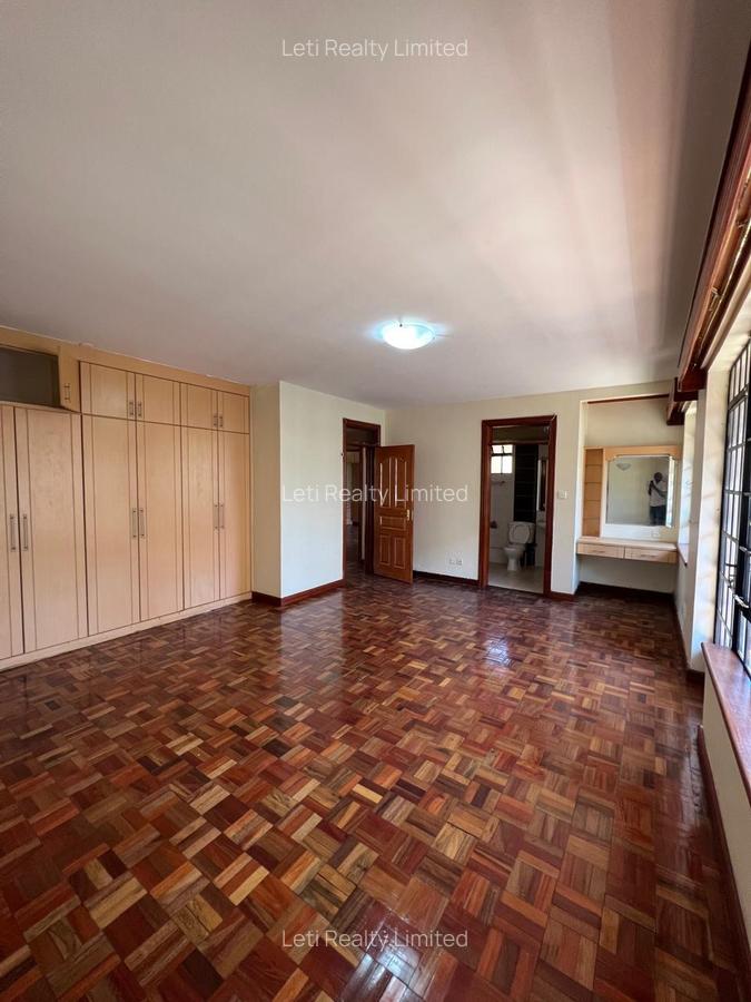 5 Bed Townhouse with En Suite in Kileleshwa - 13