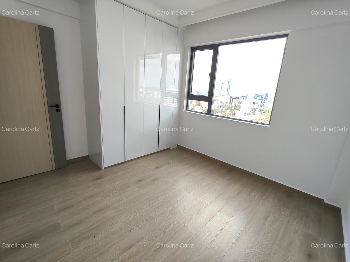 3 Bed Apartment with En Suite at Westlands Road - 8