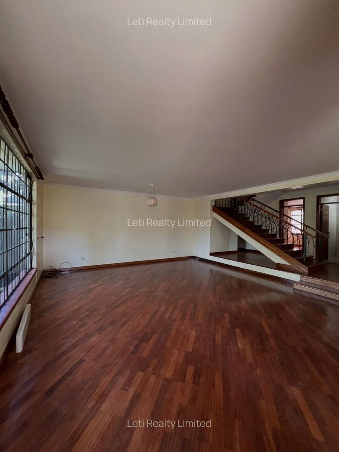 4 Bed Townhouse with En Suite in Lavington - 4