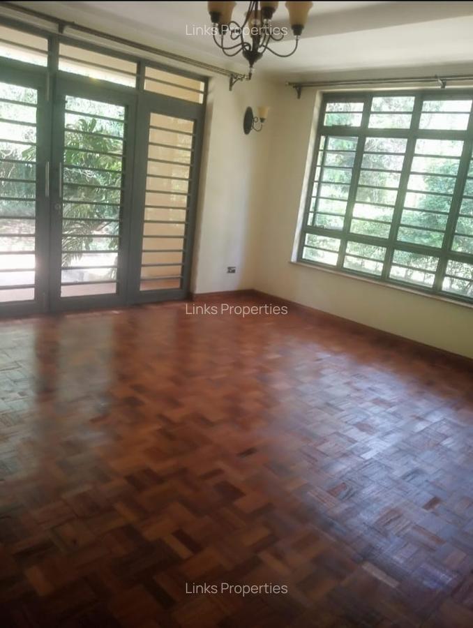 5 Bed Townhouse with En Suite at Karen - 8