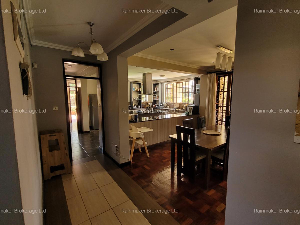 4 Bed House with En Suite at Rosslyn Lone Tree - 6