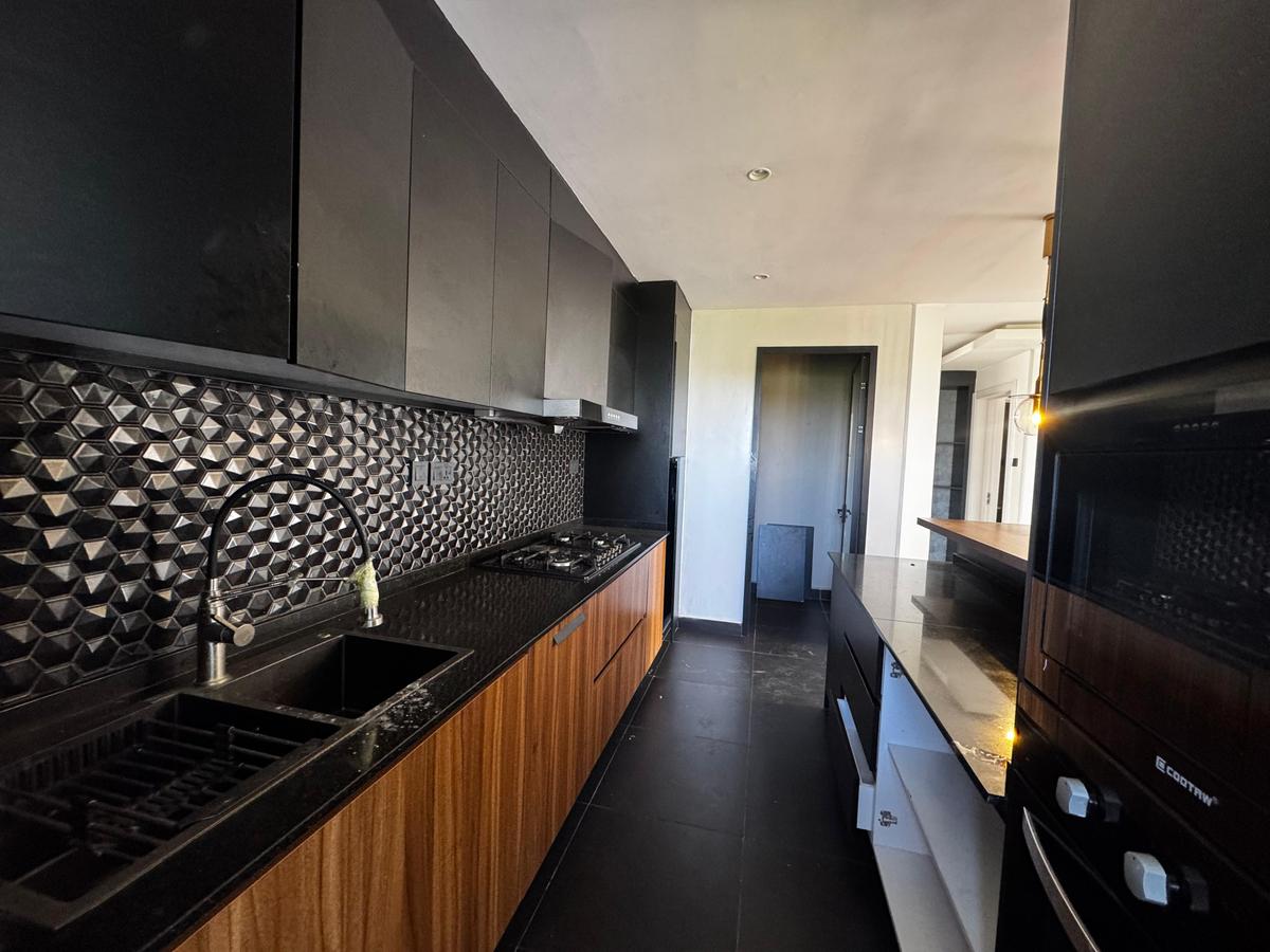 2 Bed Apartment with En Suite in Brookside - 12