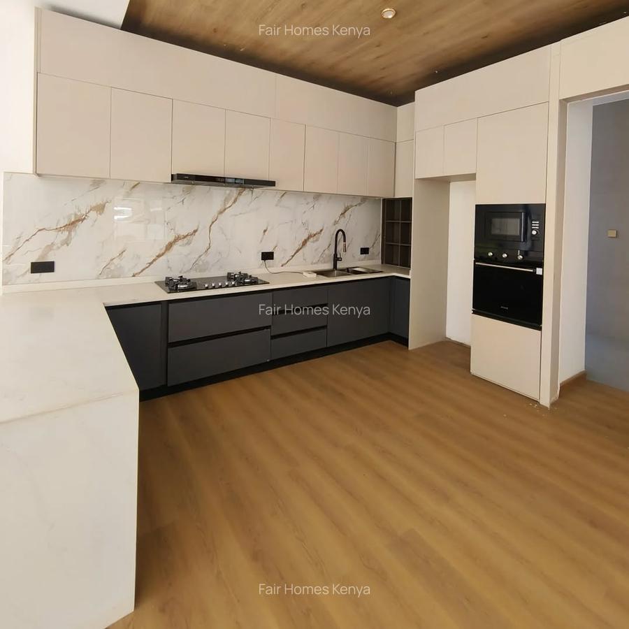 5 Bed Townhouse with En Suite at Lavington Green - 2