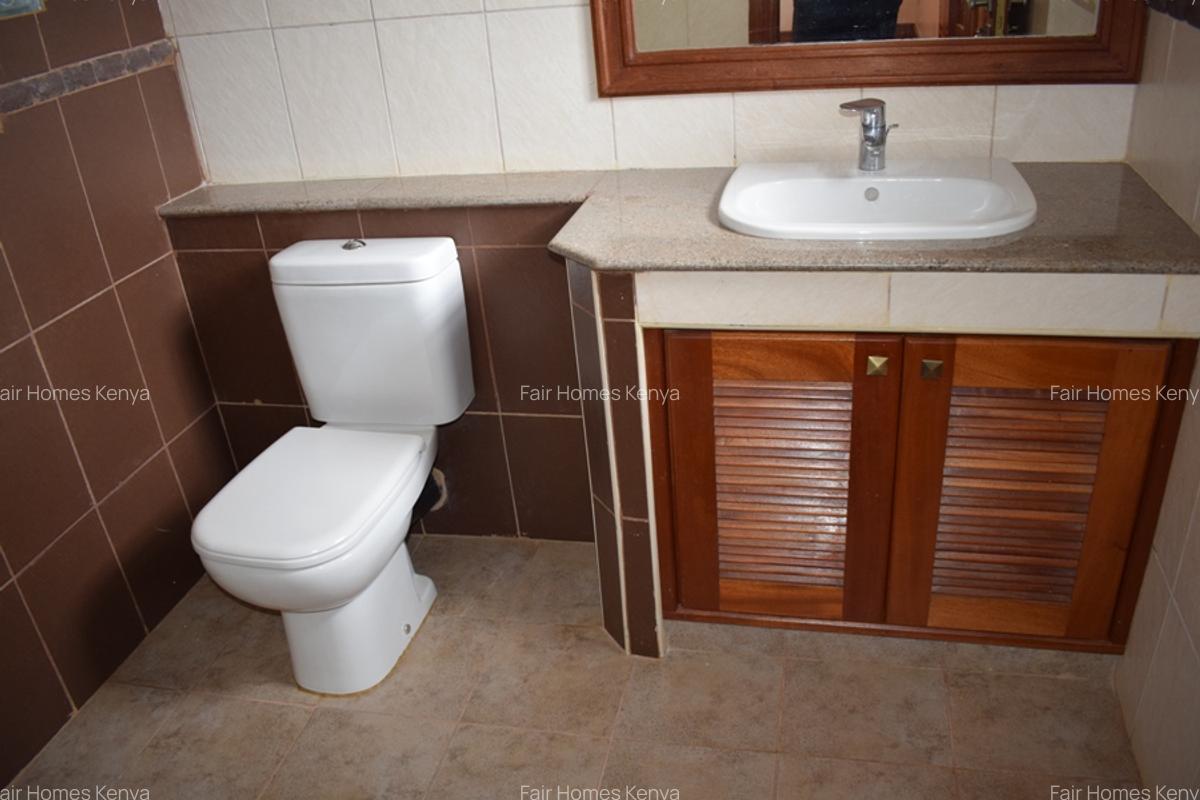 4 Bed Townhouse with En Suite at Peponi Road - 4
