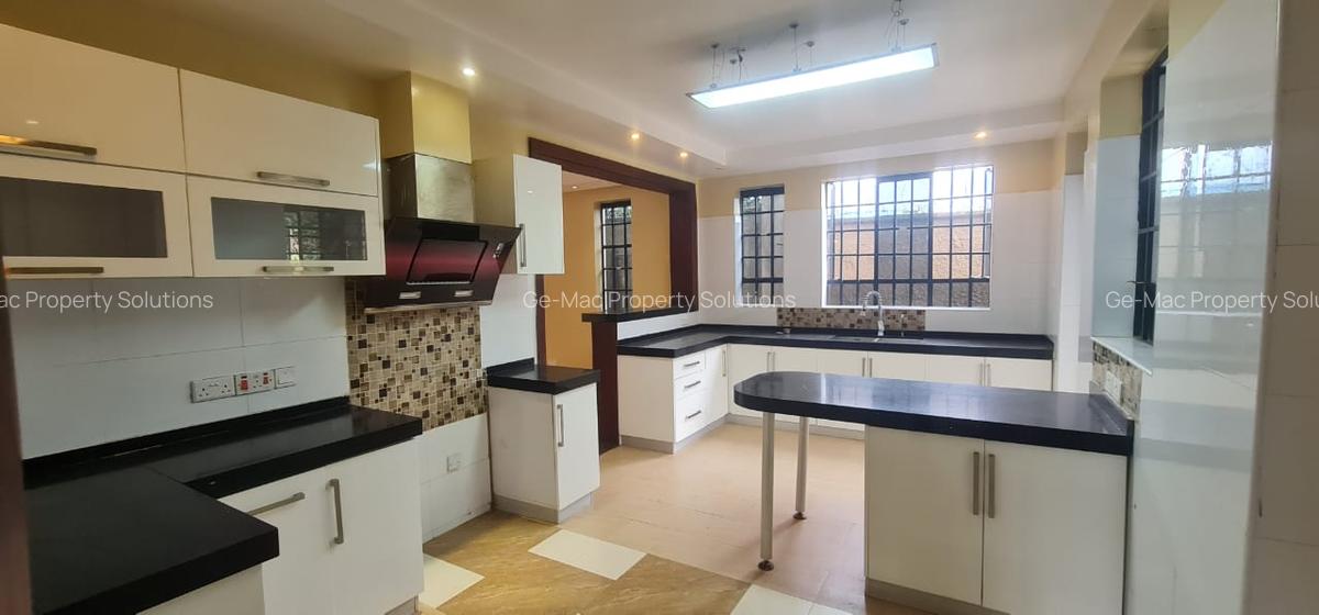 4 Bed Townhouse with En Suite in Runda - 5