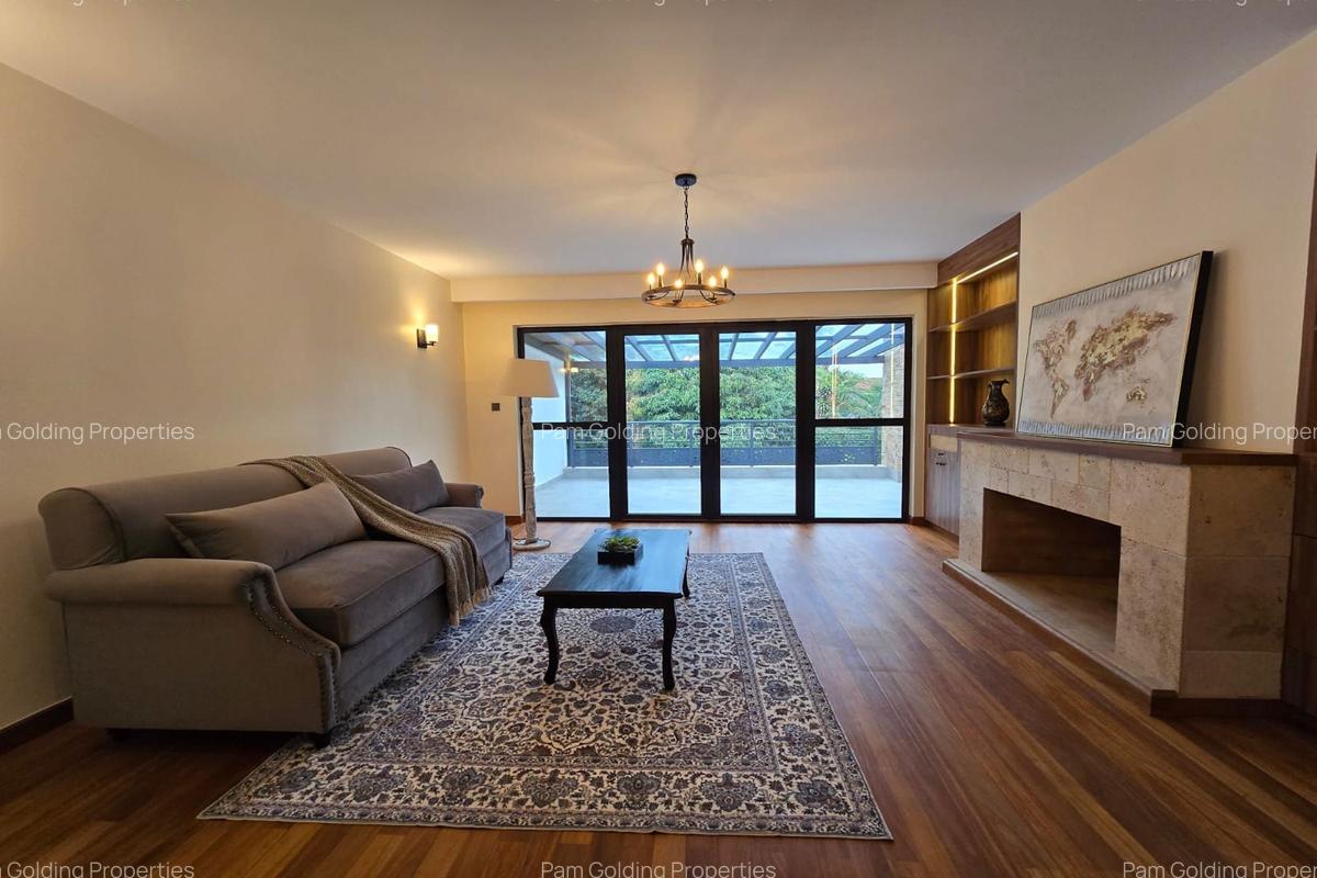 5 Bed House in Runda - 12