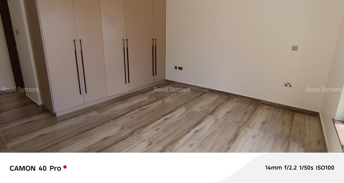 2 Bed Apartment with En Suite at Brookside Grove - 11