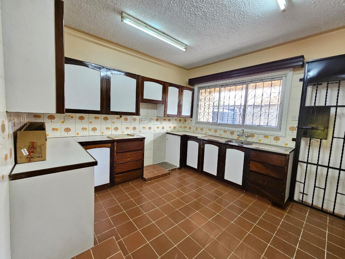 3 Bed House with Garden in Westlands Area - 20