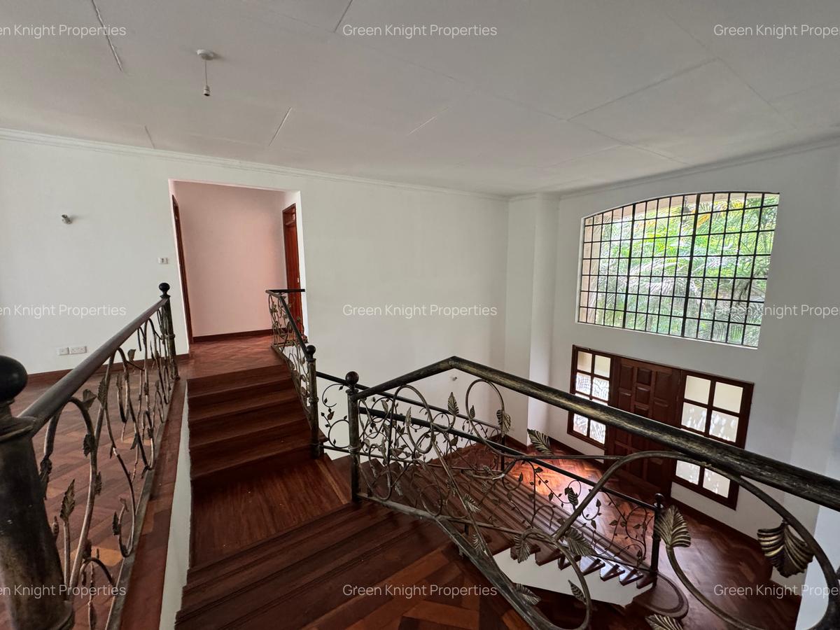 4 Bed House with En Suite in Karen - 16