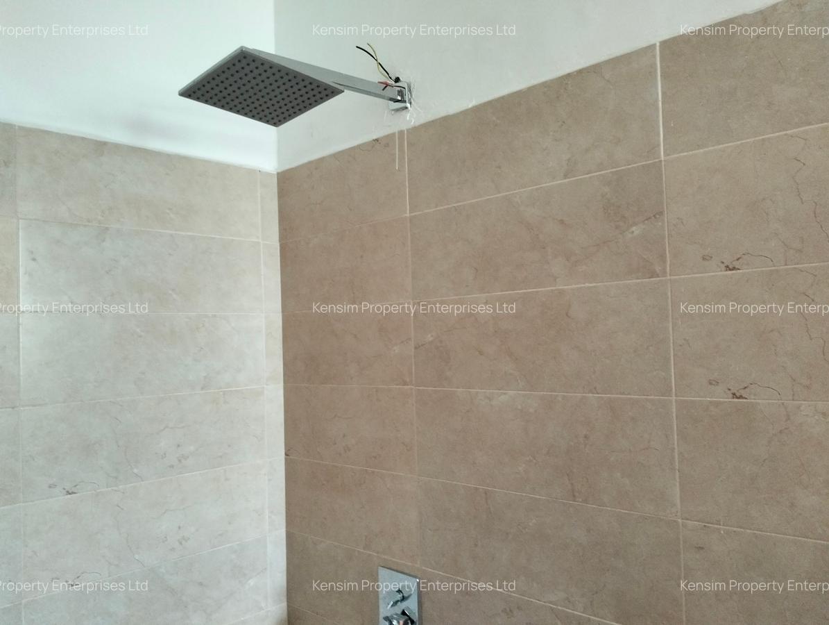 4 Bed Townhouse with En Suite in Lavington - 17