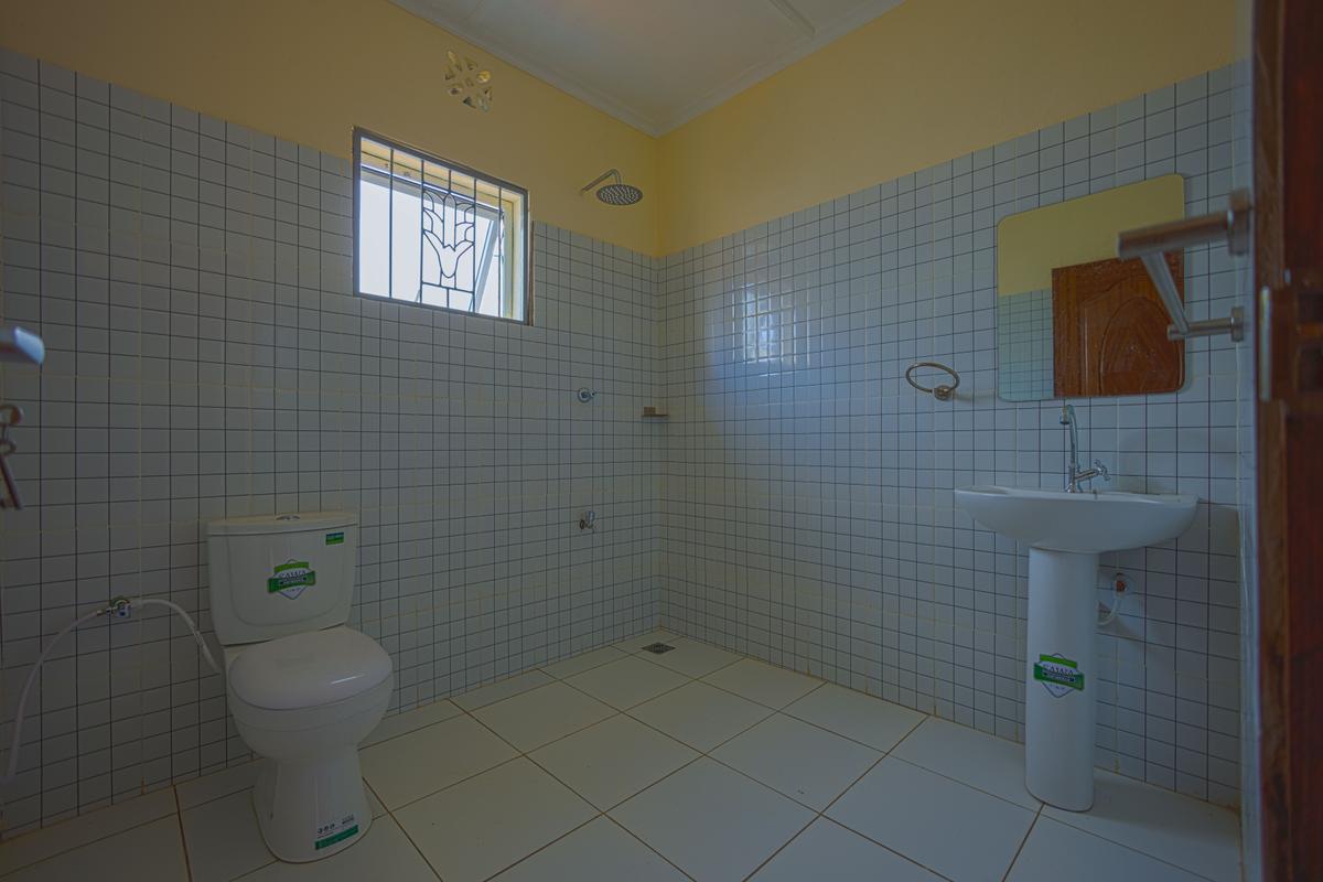 3 Bed House with En Suite at Kona Ya Musa - 10