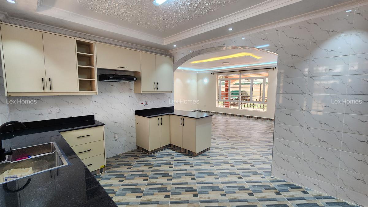 2 Bed Apartment with En Suite at Rimpa - 9