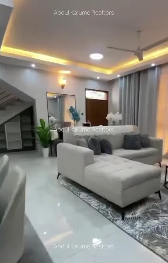 4 Bed Villa with En Suite at Mtwapa - 2