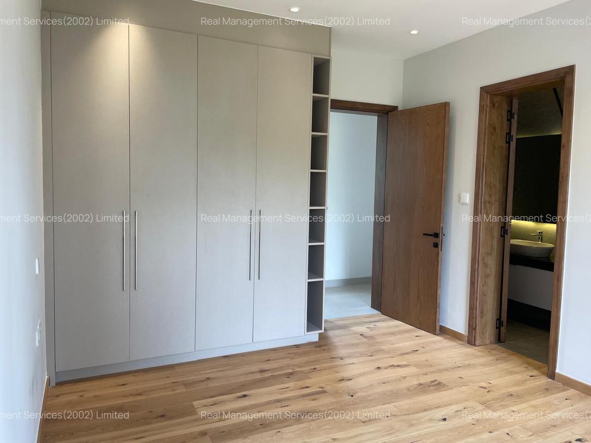 4 Bed Villa with En Suite at Loresho - 12