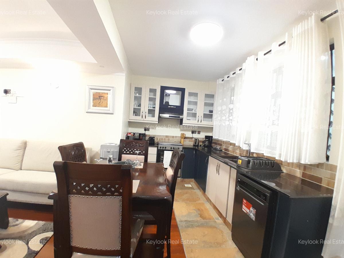 1 Bed House with En Suite at Lavington - 5