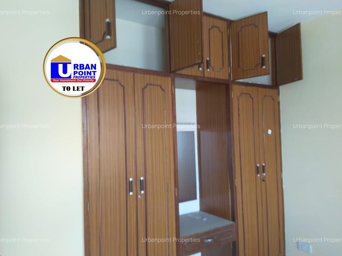 2 Bed Apartment with Lift at Vescon Area - 5