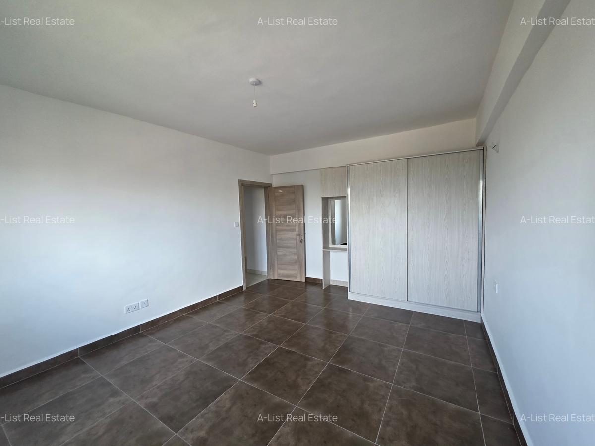 1 Bed Apartment with En Suite at Lantana Road - 6