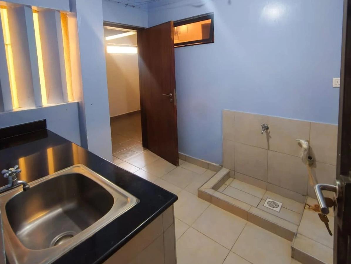 3 Bed Apartment with En Suite at Kilimani Estate Nairobi - 5