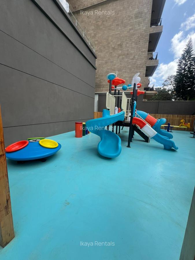 3 Bed Apartment with En Suite at Riverside Drive - 18