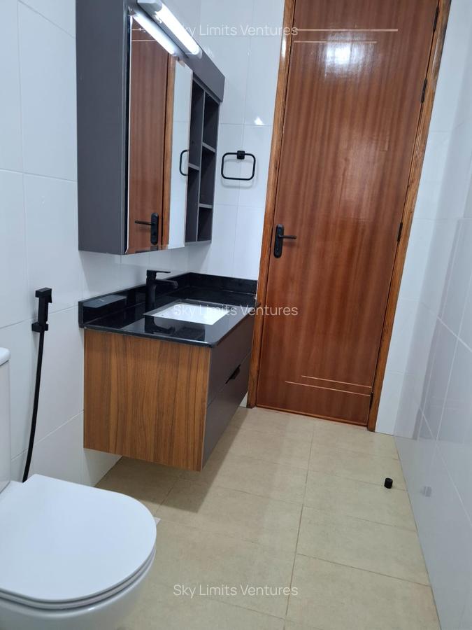 2 Bed Townhouse with En Suite in Ridgeways - 12