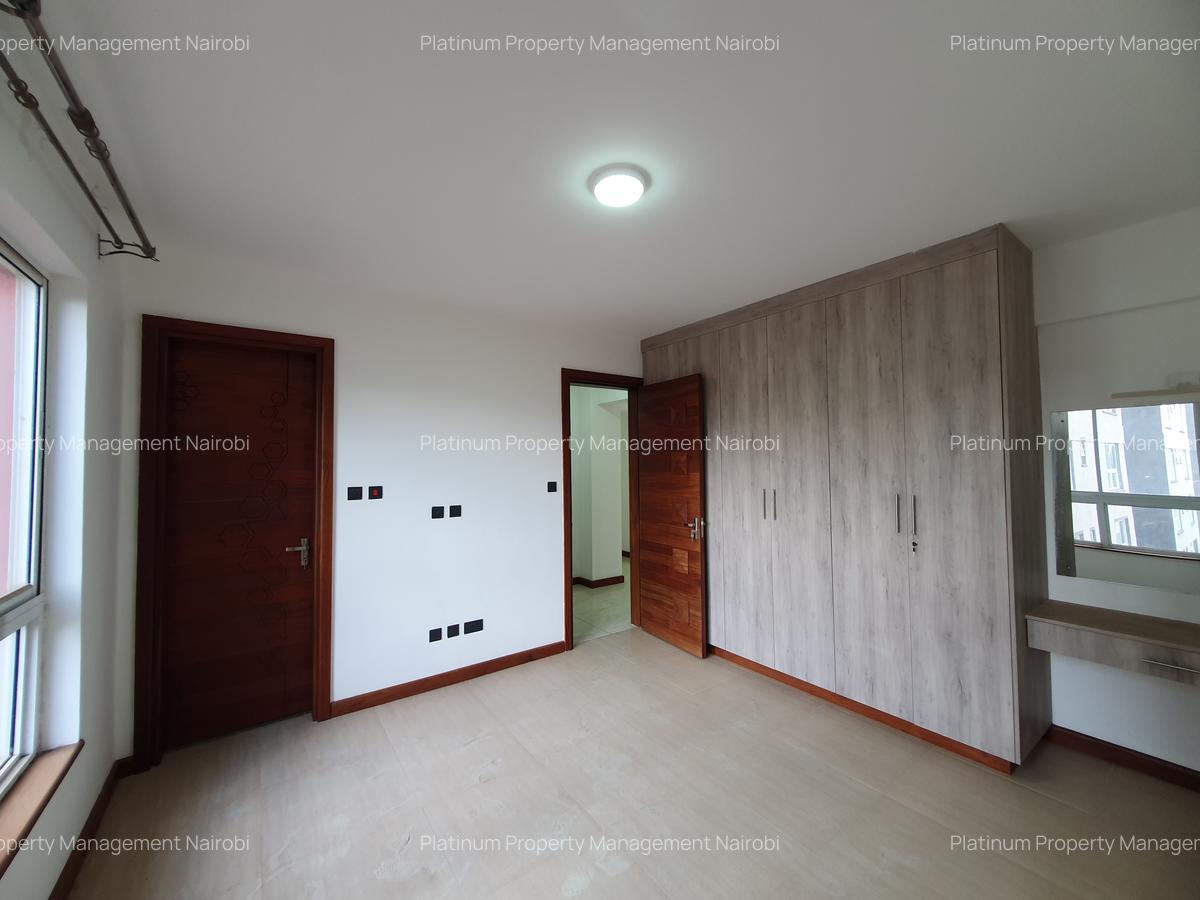 4 Bed Apartment with En Suite in General Mathenge - 5