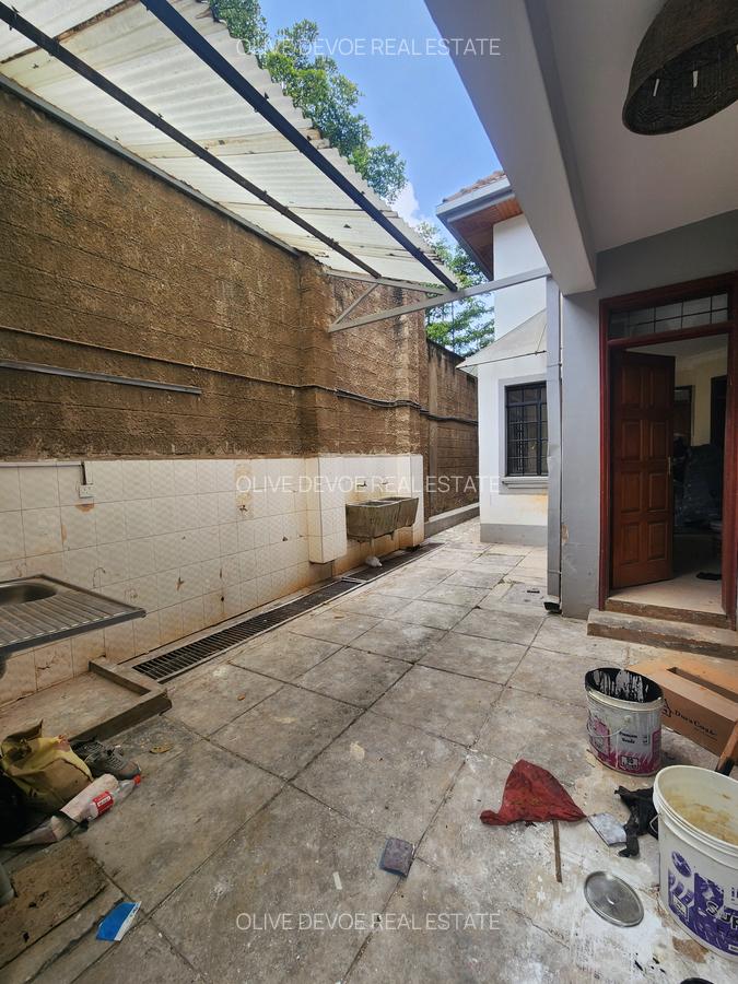 4 Bed Townhouse with En Suite in Kileleshwa - 7