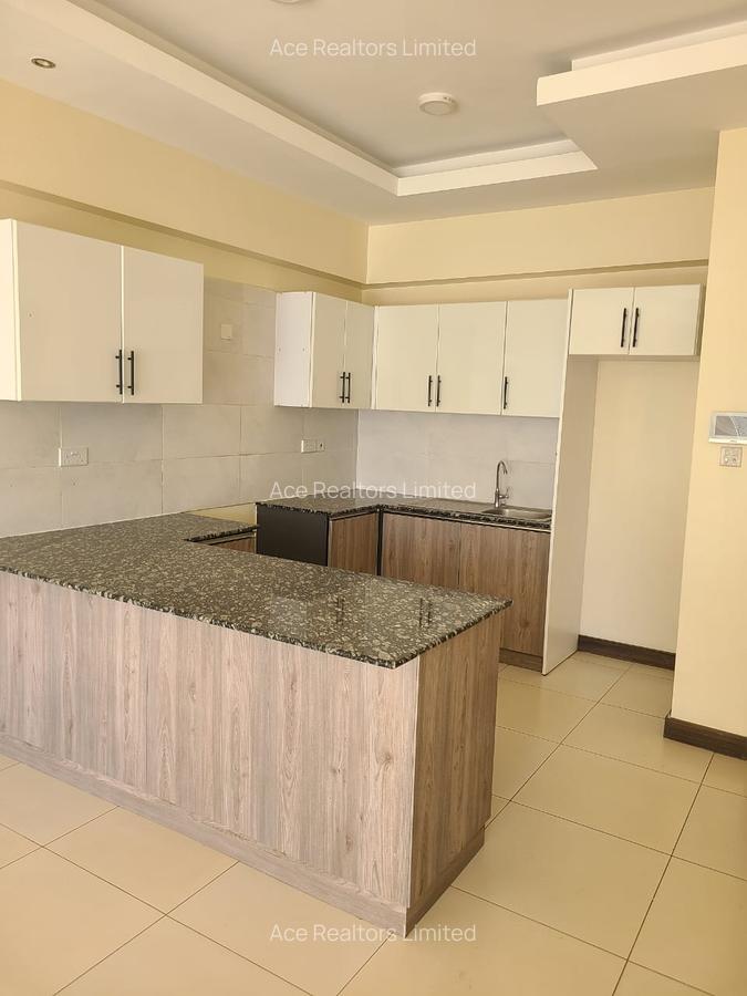 1 Bed Apartment with Swimming Pool at Kilimani Estate Nairobi - 4