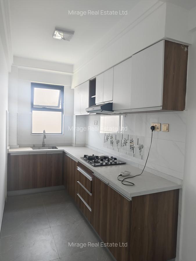 2 Bed Apartment with En Suite in Lavington - 1
