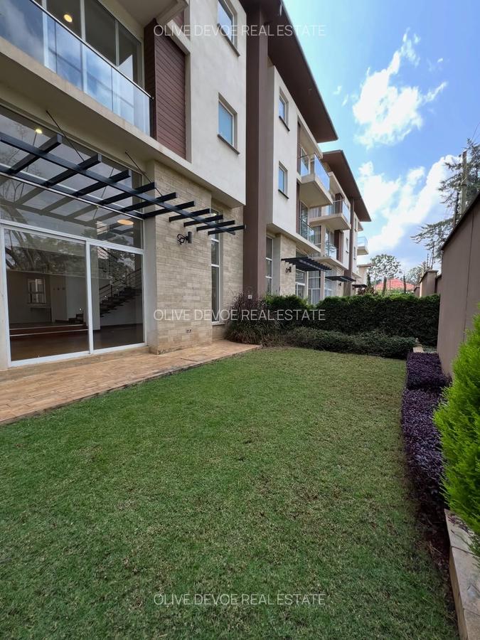 4 Bed Townhouse with En Suite in Lavington - 14