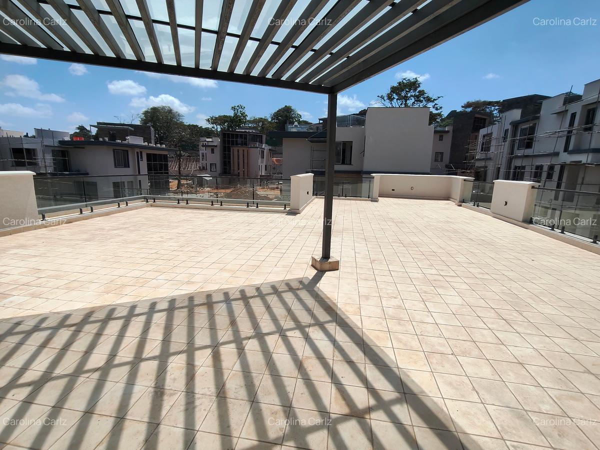 4 Bed Villa with En Suite at Westlands - 18