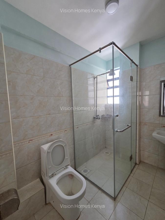 3 Bed Apartment with En Suite in Lavington - 4