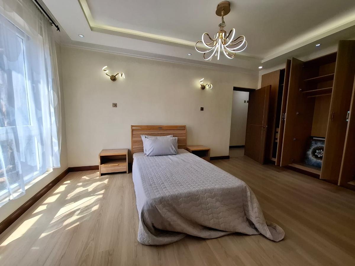 3 Bed Apartment with En Suite in Westlands Area - 11