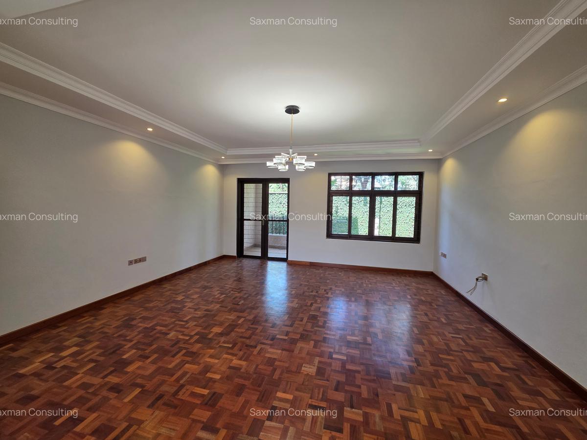 3 Bed Villa with En Suite in Thome - 1