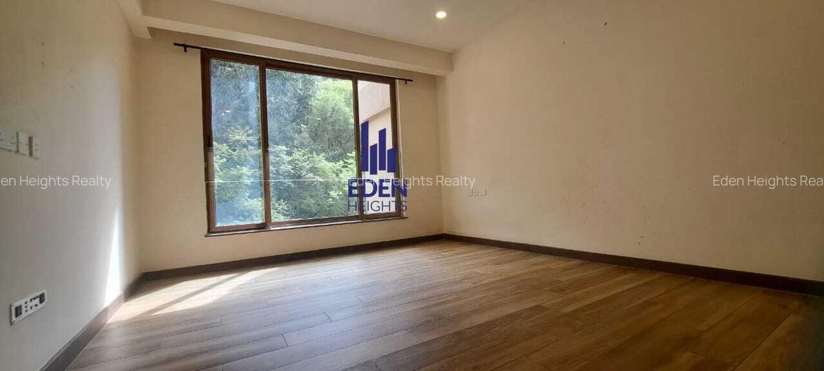 3 Bed Apartment with En Suite in Spring Valley - 14