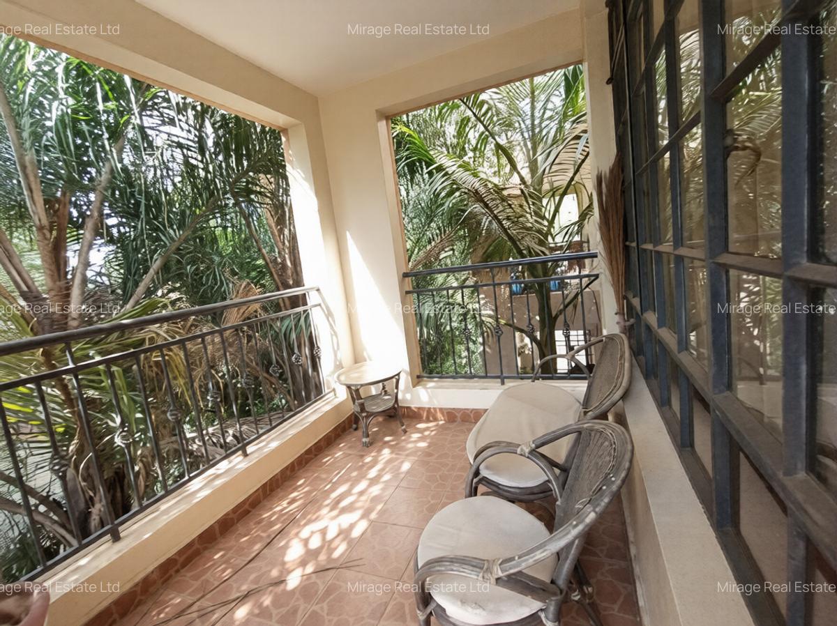 Serviced 2 Bed Apartment with En Suite in Brookside - 9