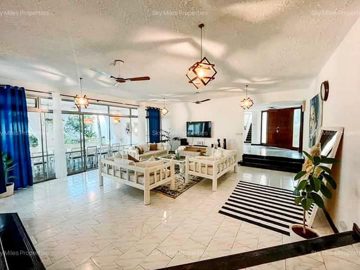 5 Bed Villa with En Suite at Diani - 18