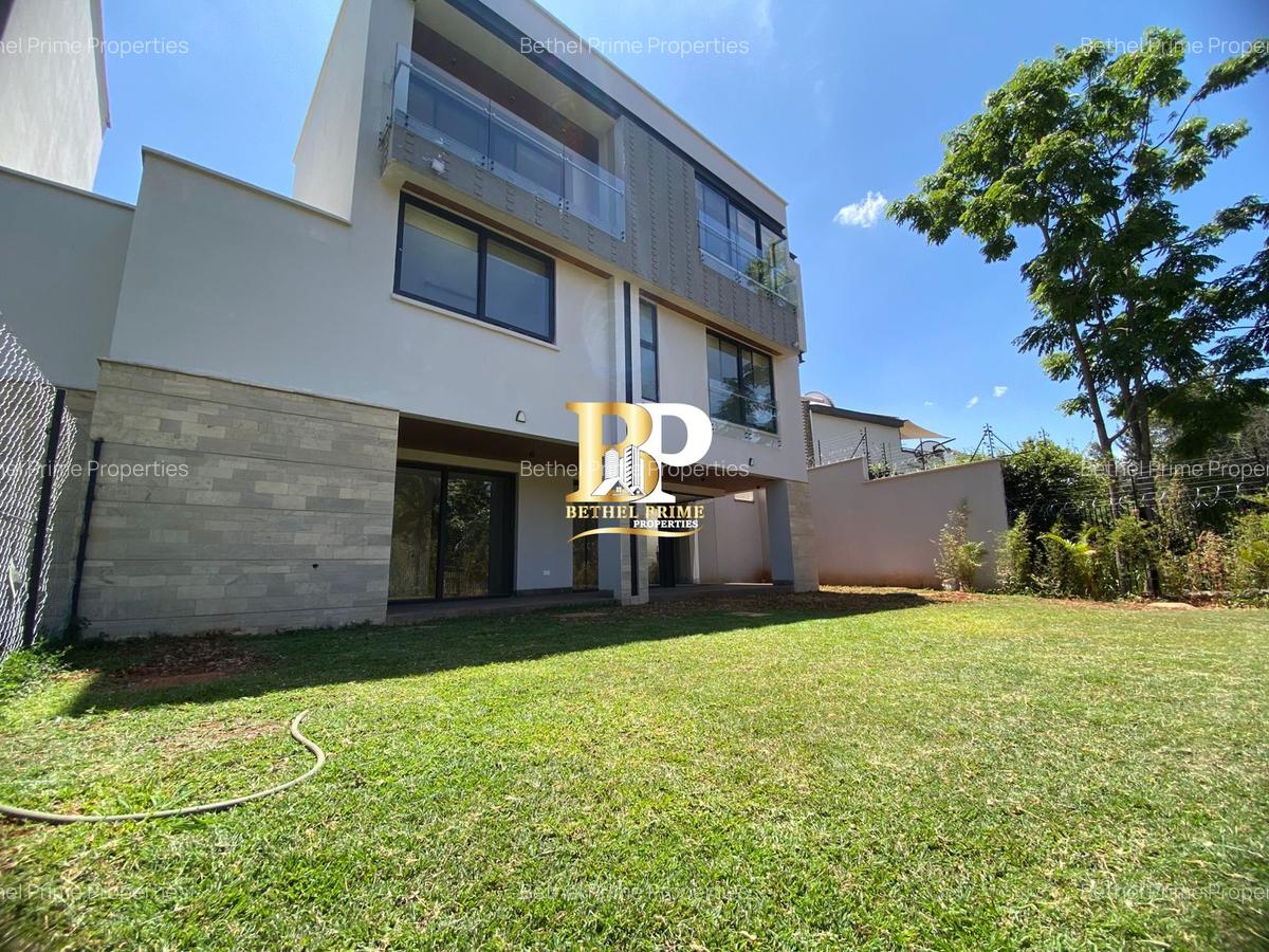 5 Bed Villa with En Suite at Grevillea Groove - 7