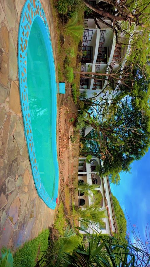 6 Bed House with En Suite in Malindi - 13