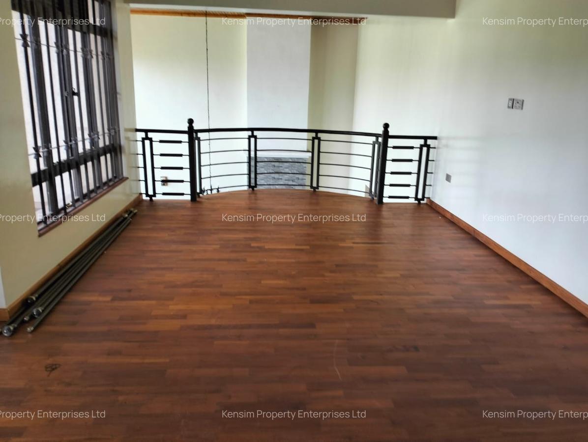 5 Bed Townhouse with En Suite in Runda - 9