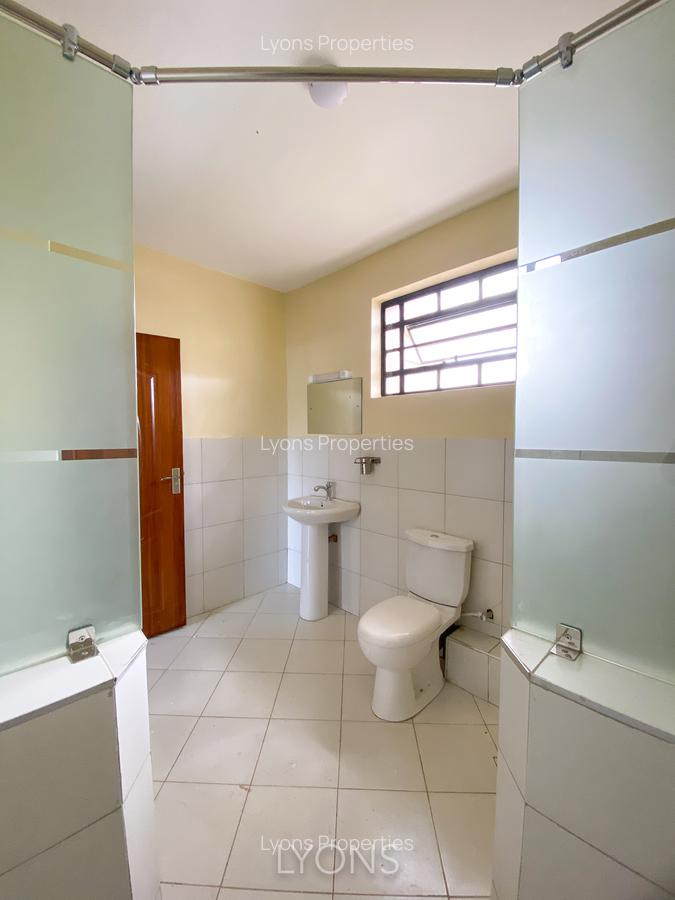 3 Bed Apartment with En Suite at Zambia Road - 12