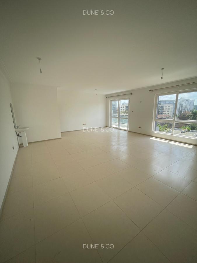 3 Bed Apartment with En Suite in Westlands Area - 5