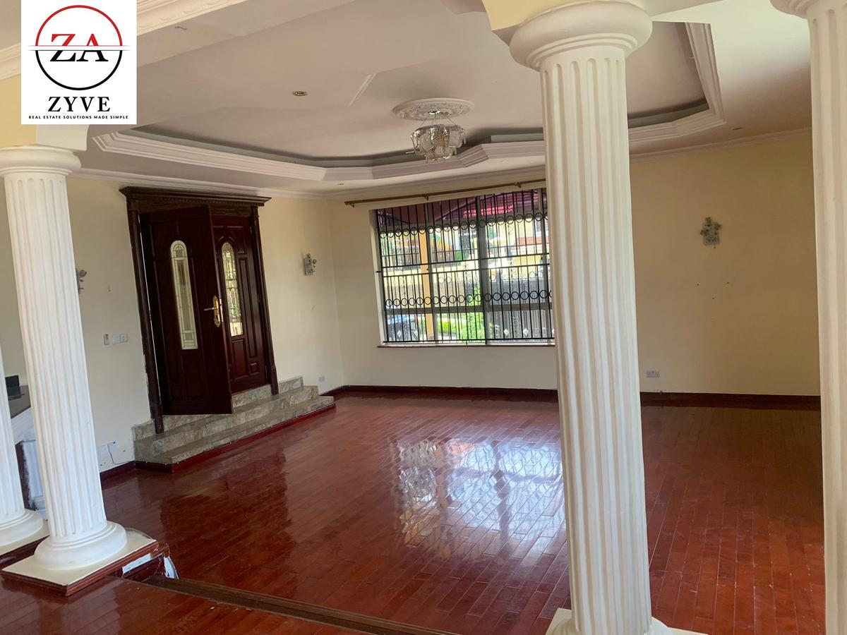 4 Bed House with En Suite at Lavington - 15