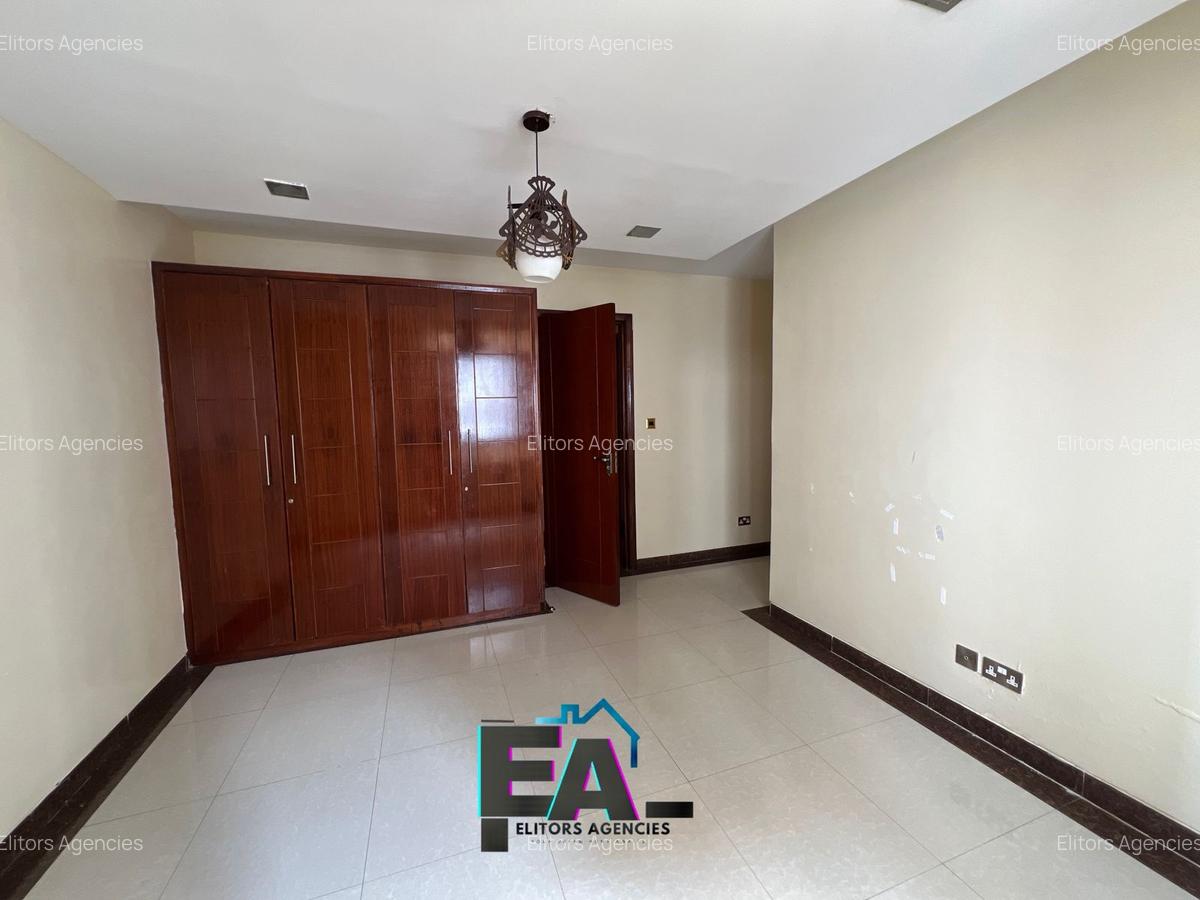 4 Bed Apartment with En Suite at Argwings Kodhek Road - 15