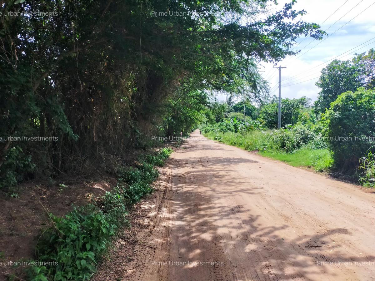 Land in Kikambala - 3