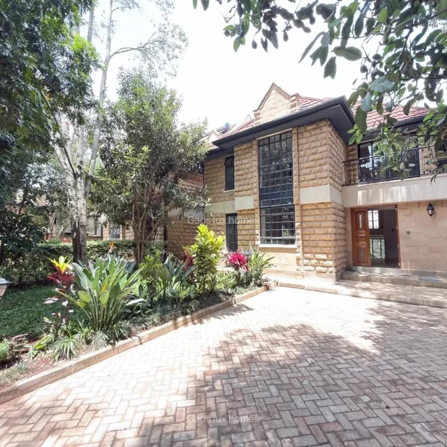 6 Bed Villa with En Suite at Lavington - 2